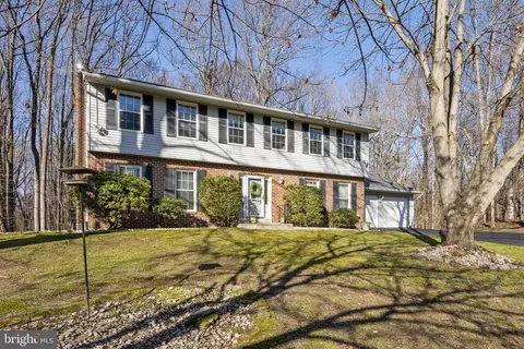 284 Southland Ct, Dunkirk, MD 20754 photo 3