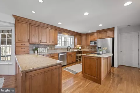 284 Southland Ct, Dunkirk, MD 20754 photo 8