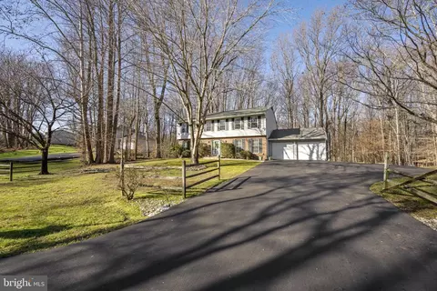 284 Southland Ct, Dunkirk, MD 20754 photo 2