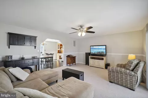 Living - 1089 Walnut Ave, North Beach, MD 20714 photo 1 of 2