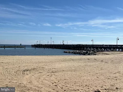 View/Area - 1089 Walnut Ave, North Beach, MD 20714 photo 6 of 8