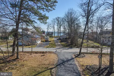 View/Area - 1089 Walnut Ave, North Beach, MD 20714 photo 2 of 8