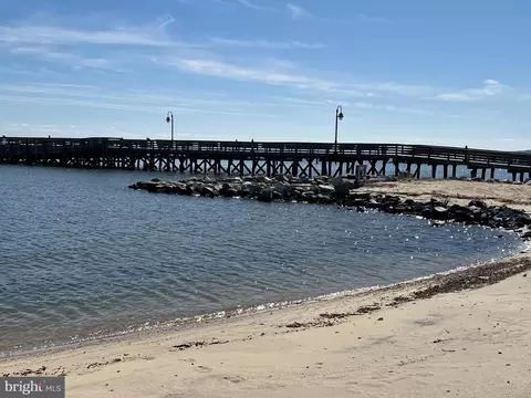 View/Area - 1089 Walnut Ave, North Beach, MD 20714 photo 7 of 8