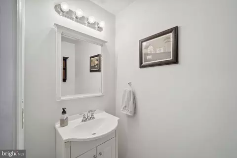 Bath - 1089 Walnut Ave, North Beach, MD 20714 photo 1 of 6