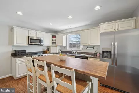Kitchen - 1089 Walnut Ave, North Beach, MD 20714 photo 4 of 4