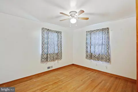 308 16th Ave, Baltimore Highlands, MD 21225 photo 4