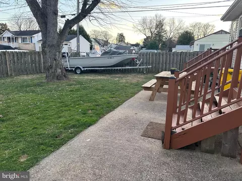 231 Inlet Dr, Pasadena, MD 21122 photo 30