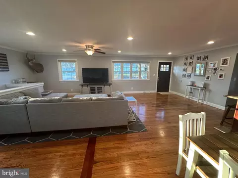 231 Inlet Dr, Pasadena, MD 21122 photo 7