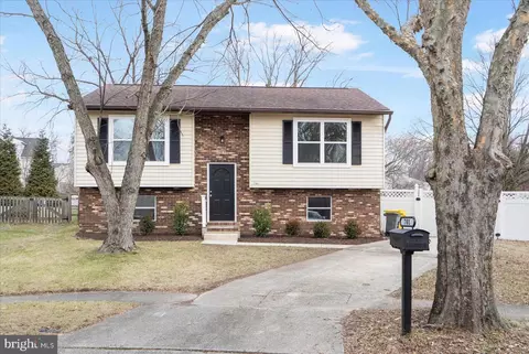 701 Kraft Ct, Glen Burnie, MD 21061
