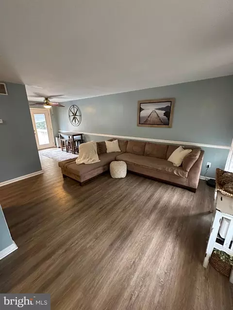 7743 W Shore Rd, Pasadena, MD 21122 photo 8