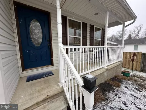 7743 W Shore Rd, Pasadena, MD 21122 photo 3