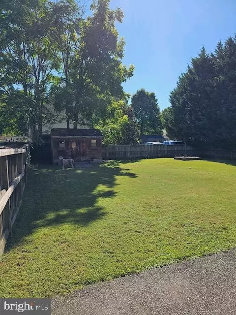 7743 W Shore Rd, Pasadena, MD 21122 photo 4