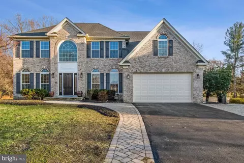 2100 Autumn Haze Ct, Gambrills, MD 21054