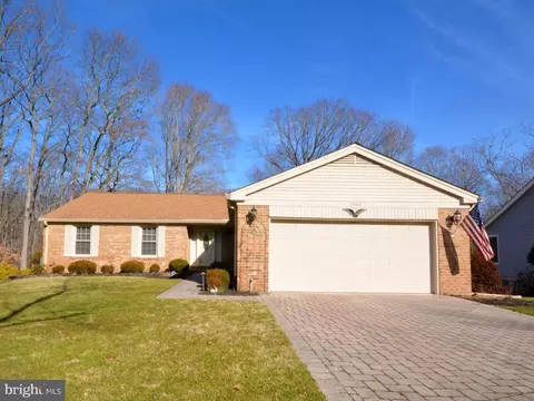 2542 W Course Dr, Annapolis, MD 21401