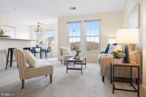 703 Orchard Overlook #304, Odenton, MD 21113
