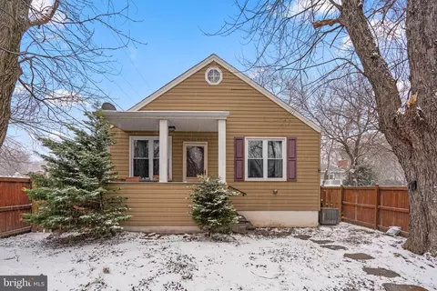 652 Queenstown Rd, Severn, MD 21144