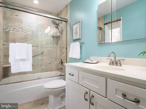 Bath - 1231 Balfour Dr, Arnold, MD 21012 photo 3 of 3