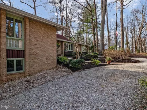 Exterior - 1231 Balfour Dr, Arnold, MD 21012 photo 17 of 27