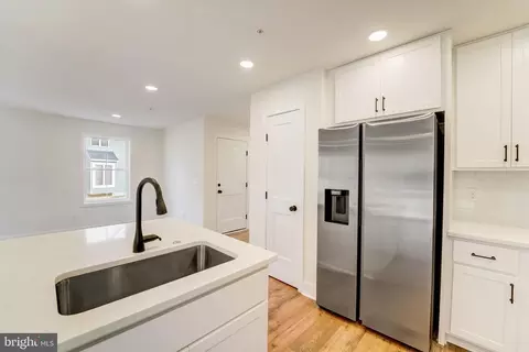 8156 Hog Neck Rd, Pasadena, MD 21122 photo 24