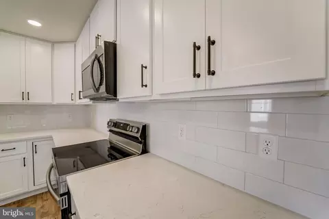 8156 Hog Neck Rd, Pasadena, MD 21122 photo 20