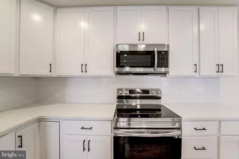8156 Hog Neck Rd, Pasadena, MD 21122 photo 21