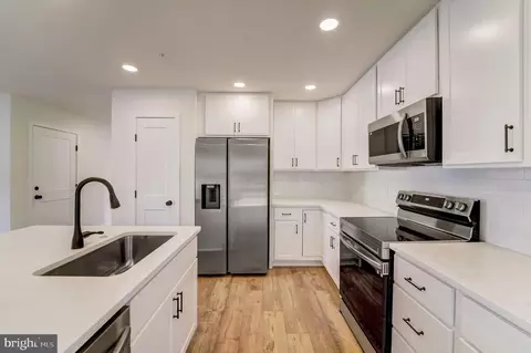 8156 Hog Neck Rd, Pasadena, MD 21122 photo 19