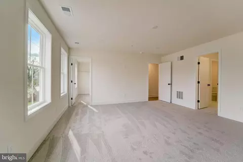 8156 Hog Neck Rd, Pasadena, MD 21122 photo 37