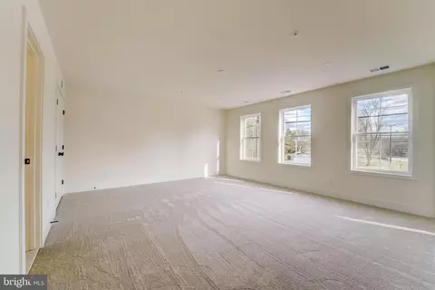 8156 Hog Neck Rd, Pasadena, MD 21122 photo 34