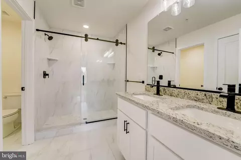 8156 Hog Neck Rd, Pasadena, MD 21122 photo 39
