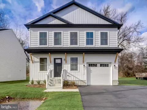 8156 Hog Neck Rd, Pasadena, MD 21122
