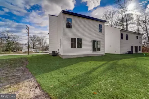 8156 Hog Neck Rd, Pasadena, MD 21122 photo 42
