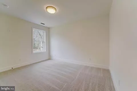 8156 Hog Neck Rd, Pasadena, MD 21122 photo 32