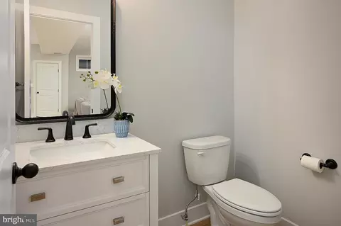 206 B Cadle Ave, Edgewater, MD 21037 photo 13