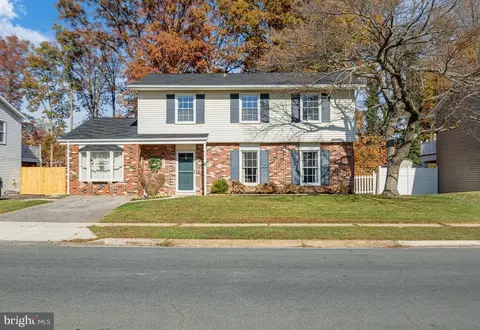 905 Autumn Valley Ln, Gambrills, MD 21054