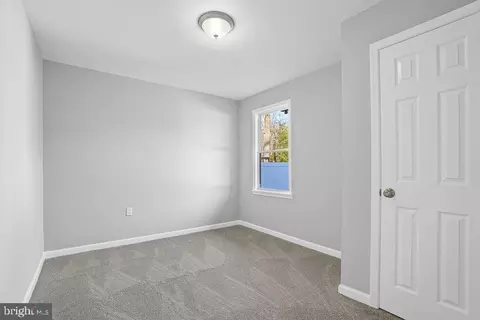 8003 Belhaven Ave, Pasadena, MD 21122 photo 14