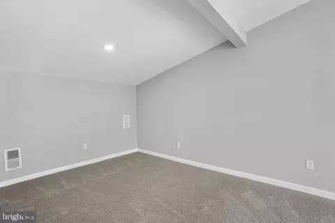 8003 Belhaven Ave, Pasadena, MD 21122 photo 25