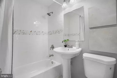 8003 Belhaven Ave, Pasadena, MD 21122 photo 12