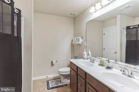 1217 Graycliff Ln, Odenton, MD 21113 photo 12
