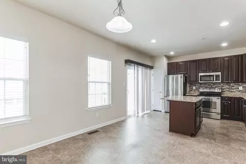 1217 Graycliff Ln, Odenton, MD 21113 photo 6