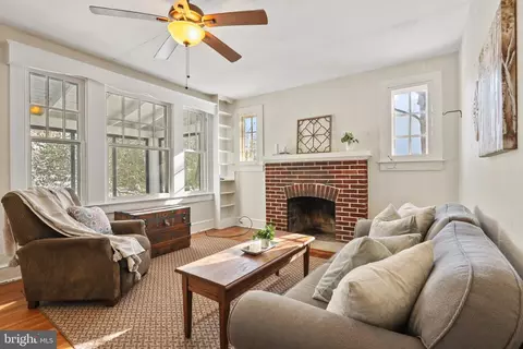 Living - 12 Cushing Ave, Annapolis, MD 21403 photo 4 of 5
