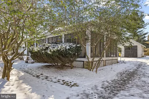 Exterior - 12 Cushing Ave, Annapolis, MD 21403 photo 7 of 22