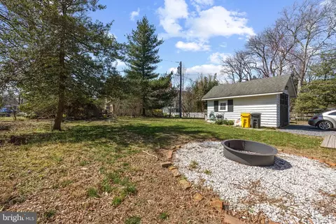 Exterior - 12 Cushing Ave, Annapolis, MD 21403 photo 5 of 22
