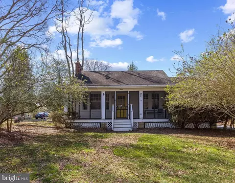 Exterior - 12 Cushing Ave, Annapolis, MD 21403 photo 2 of 22