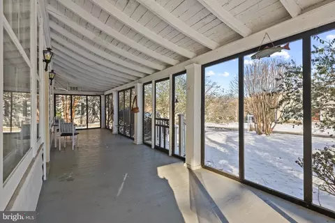 Exterior - 12 Cushing Ave, Annapolis, MD 21403 photo 15 of 22