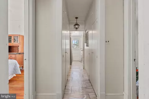 Entry Way - 12 Cushing Ave, Annapolis, MD 21403 photo 3 of 3