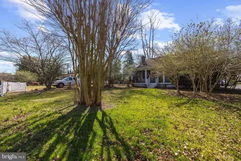 Exterior - 12 Cushing Ave, Annapolis, MD 21403 photo 4 of 22
