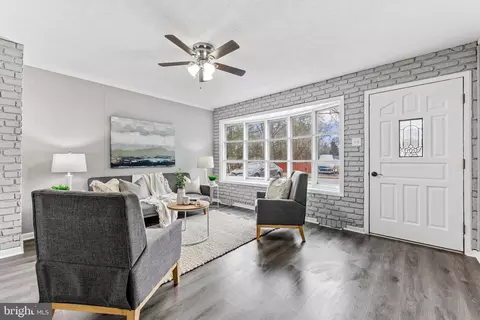 271 Hickory Point Rd, Pasadena, MD 21122 photo 11