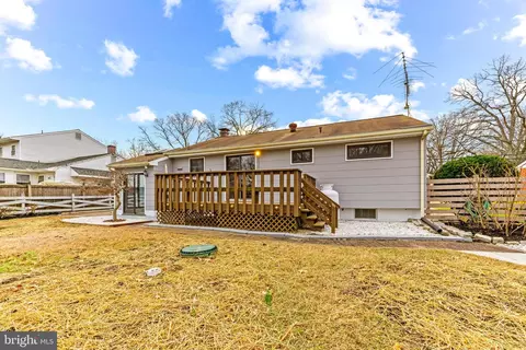 271 Hickory Point Rd, Pasadena, MD 21122 photo 38