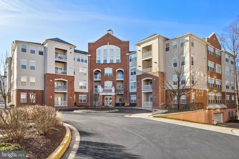 2606 Chapel Lake Dr #110, Gambrills, MD 21054
