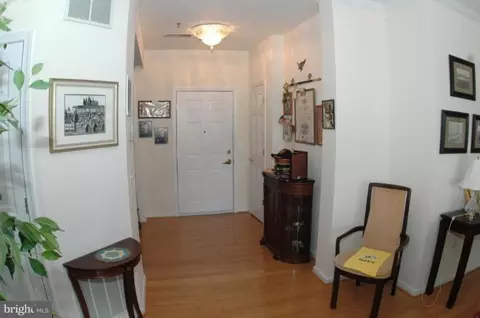 802 Coxswain Way #209, Annapolis, MD 21401